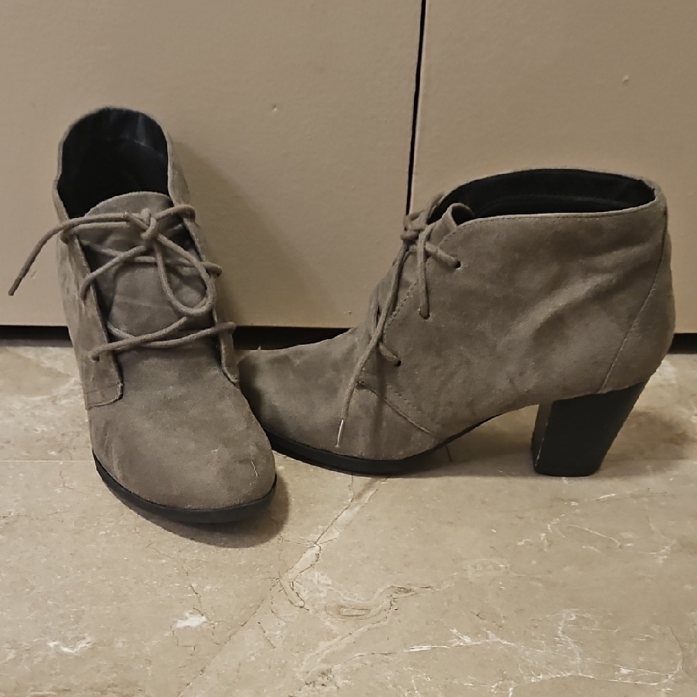 Elegant Gray Suede Ankle Booties
